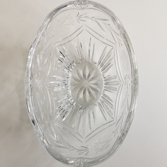 Crystal Clear Industries Handcut‎ 24% Lead Crystal Frosted Etched 8" Oval Bowl - Picture 5 of 9